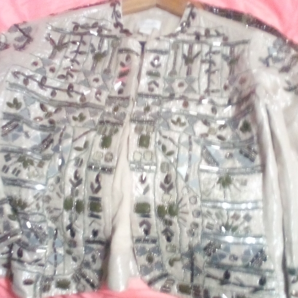 Chica's handbeaded waist coat - Picture 2 of 5